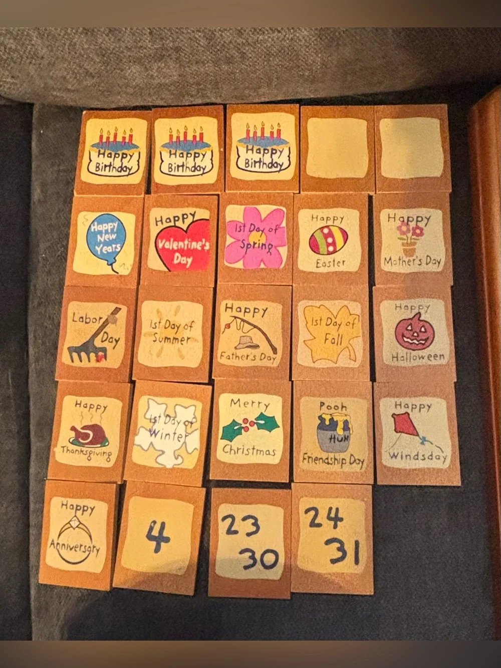 Bradford Exchange Winnie the Pooh Perpetual Wall Calendar w/12plates&all pieces.